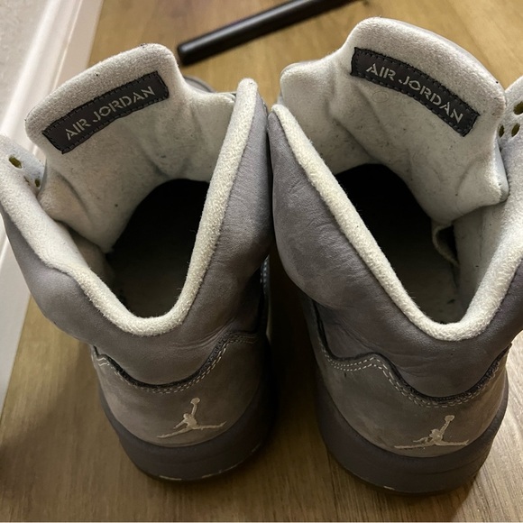 Jordan Wolf Grey 5 Sneakers - 2011 Release - Men’s Size 8- Pre-Owned - Picture 10 of 15